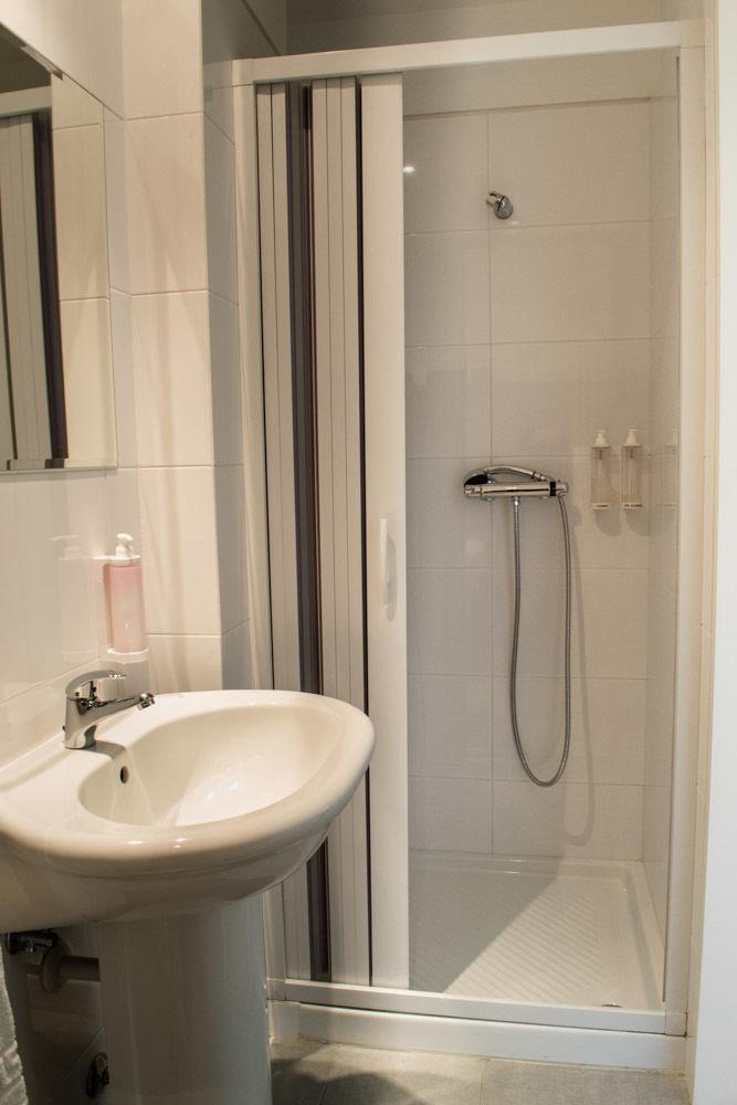 Low Cost Tourist Apartments - Casa Da Musica OOporto Exteriör bild
