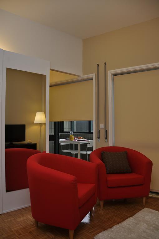 Low Cost Tourist Apartments - Casa Da Musica OOporto Exteriör bild